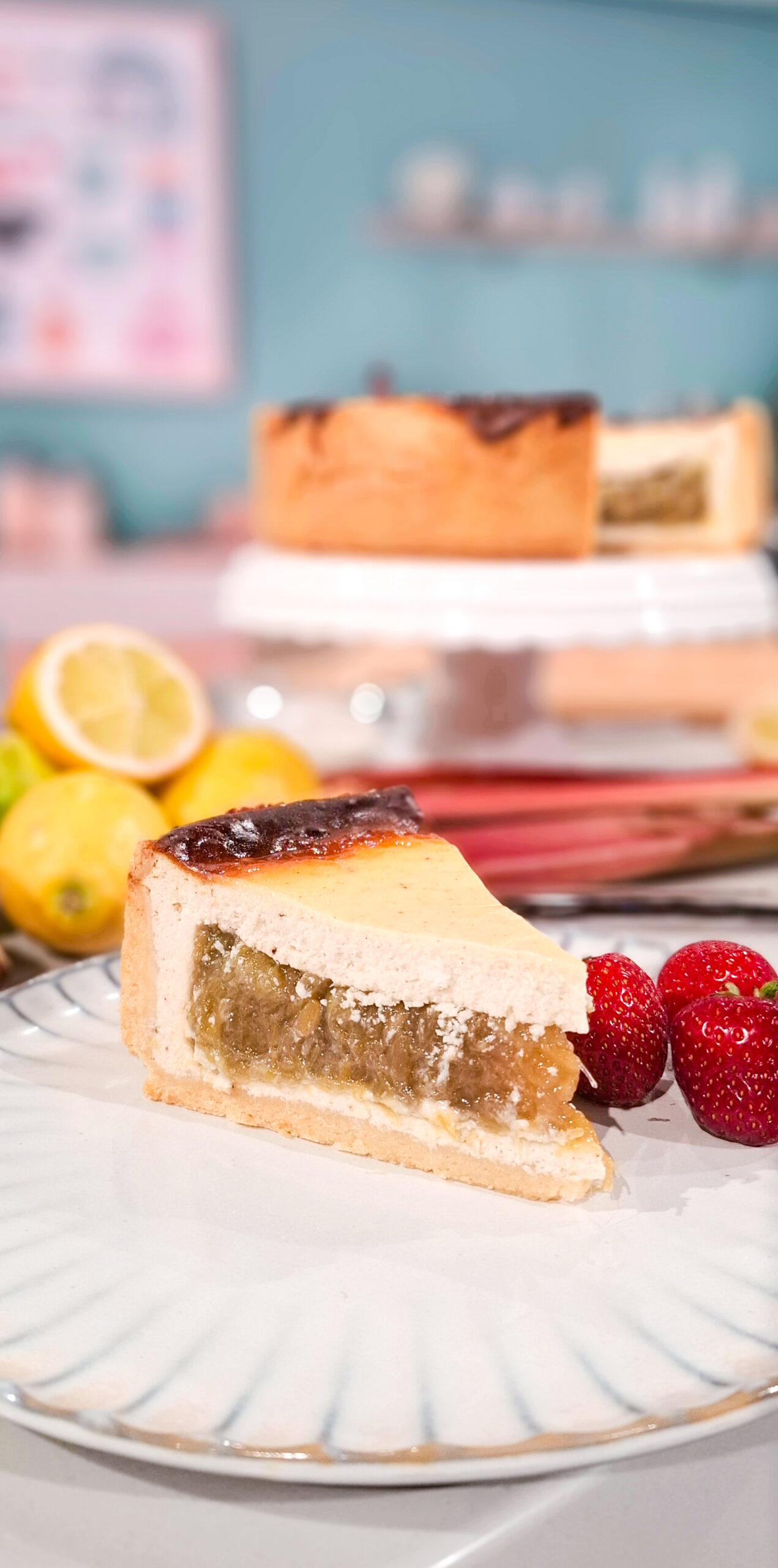  Käsekuchen Mit Rhabarber Kern Fernsehen Mdr Scaled