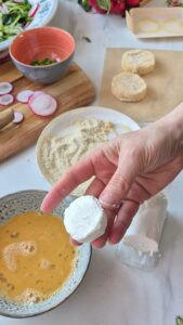 Frühlingssalat mit grünem Spargel & frischer Vinaigrette Panierter Ziegenkäse Aus Dem Airfryer 1 169x300