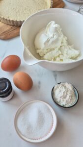 Rhabarber-Quark-Tarte mit fruchtigem Kern Rhabarber Quark Tarte Mit Fruchtigem Kern Zutaten 2 169x300