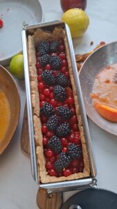 Süßer Pâté en croûte mit Aprikosen, Nektarin und Sommerbeeren Süßer Pâté en croûte mit Aprikosen, Nektarin und Sommerbeeren Süsser Pate En Croute Mit Brombeeren Füllen 169x300