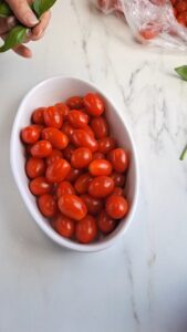 Tomaten-Crumble für den Sommer Tomaten Crumble Sommer Rezept 1 169x300