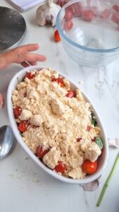 Tomaten-Crumble für den Sommer Tomaten Parmesan Crumble Rezept 7 169x300