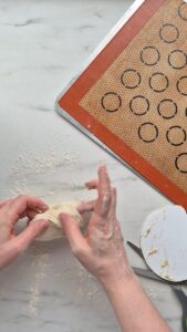 Zwiebelbrötchen selber machen Zwiebelbrötchen Rezept Saftig 16 169x300
