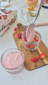 Erdbeer-Mascarpone-Creme im Glas, schnelles Dessert Dessert Im Glas Schritt 22 Erdbeer Mascarpone Creme Anrichten 169x300