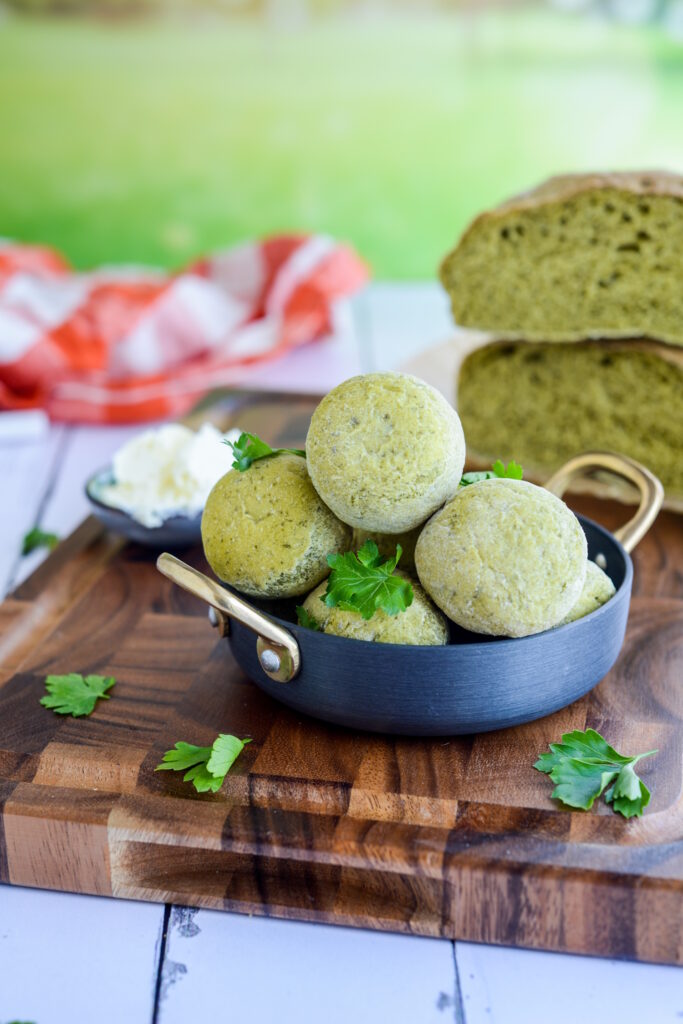 Grüne Petersilienbrötchen Grüne Petersilienbrötchen Grüne Petersilienbrötchen Einfach Backen 683x1024