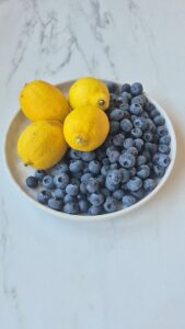Zitronen-Blaubeer-Kuchen, super saftig & einfach 20260802 102847 169x300