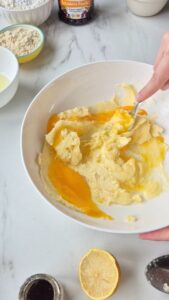 Baskischer Kuchen: Gâteau Basque mit Schwarzkirschkonfitüre 20260822 105627 1