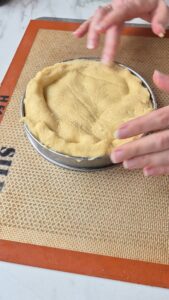 Baskischer Kuchen: Gâteau Basque mit Schwarzkirschkonfitüre 20260822 113541 3