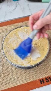 Baskischer Kuchen: Gâteau Basque mit Schwarzkirschkonfitüre 20260822 115324 1