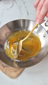 Apfelkuchen mit Crème fraîche aus der Normandie 20260822 120350