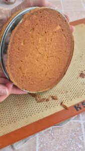 Baskischer Kuchen: Gâteau Basque mit Schwarzkirschkonfitüre 20260822 130851 1