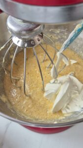 Apfelkuchen mit Crème fraîche aus der Normandie Apfelkuchen mit Crème fraîche aus der Normandie Apfelkuchen Creme Fraiche Schritt 8 Teig Mixen Im Rührgerät
