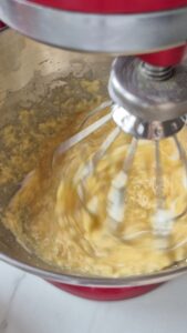 Apfelkuchen mit Crème fraîche aus der Normandie Apfelkuchen mit Crème fraîche aus der Normandie Apfelkuchen Creme Fraiche Schritt 9 Teig Mixen In Küchenmaschine