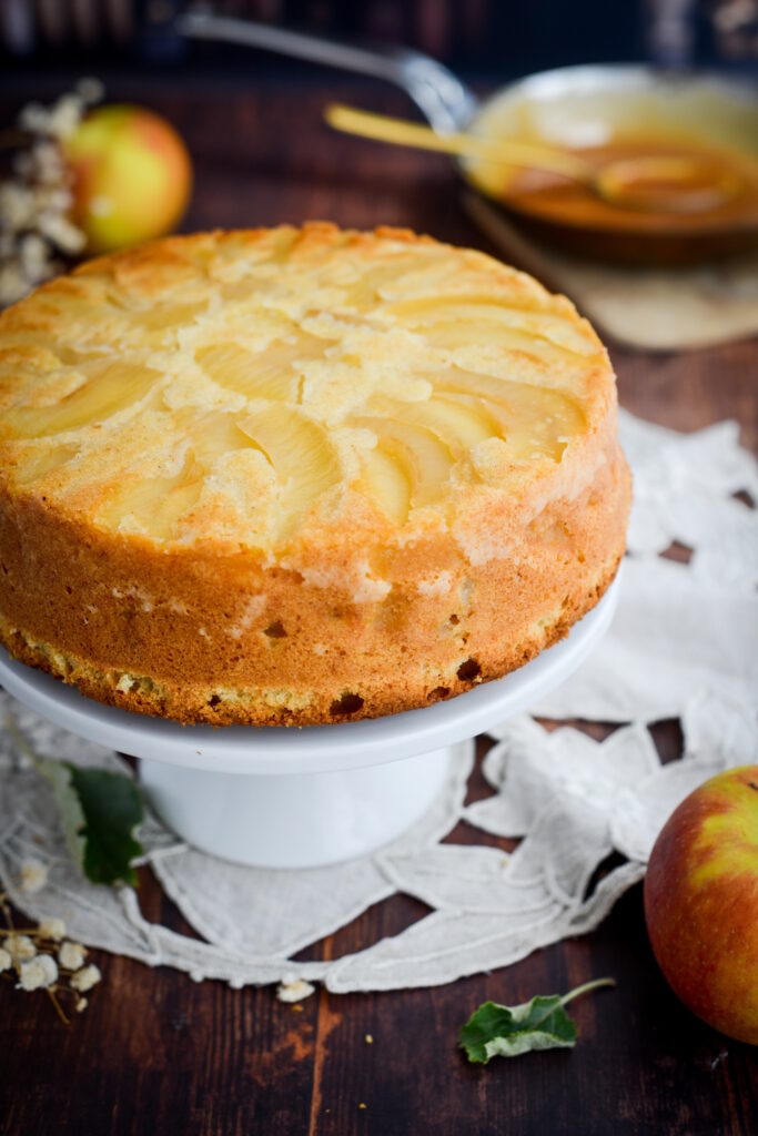 Apfelkuchen mit Crème fraîche aus der Normandie Apfelkuchen mit Crème fraîche aus der Normandie Apfelkuchen Karamell Normandie
