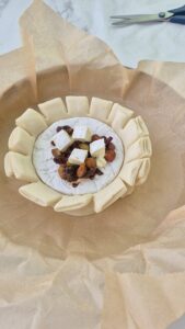 Gebackene Camembert mit trocken Früchten und Rum Camembert Mit Rum Schritt 11 Camembert Im Teig Vorbereitet 169x300