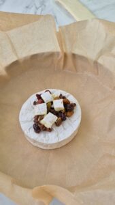 Gebackene Camembert mit trocken Früchten und Rum Camembert Mit Rum Schritt 9 Camembert Mit Toppings Belegt 169x300