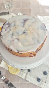 Zitronen-Blaubeer-Kuchen, super saftig & einfach Zitronen Blaubeer Kuchen 2 169x300