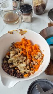 Vegane mini Pâtés en croûte mit Linsen, Pilzen und Kürbis (herzhafte Pasteten) 20260919 093633