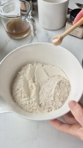 Vegane mini Pâtés en croûte mit Linsen, Pilzen und Kürbis (herzhafte Pasteten) 20260919 094633