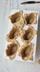 Vegane mini Pâtés en croûte mit Linsen, Pilzen und Kürbis (herzhafte Pasteten) 20260919 100056 1