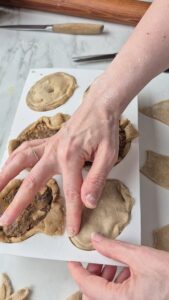 Vegane mini Pâtés en croûte mit Linsen, Pilzen und Kürbis (herzhafte Pasteten) 20260919 101217 6