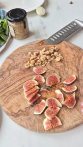 Herbstlicher Salat mit Feigen und Kürbis Französischer Herbstsalat Schritt 14 Feigen Und Walnüsse Vorbereitet
