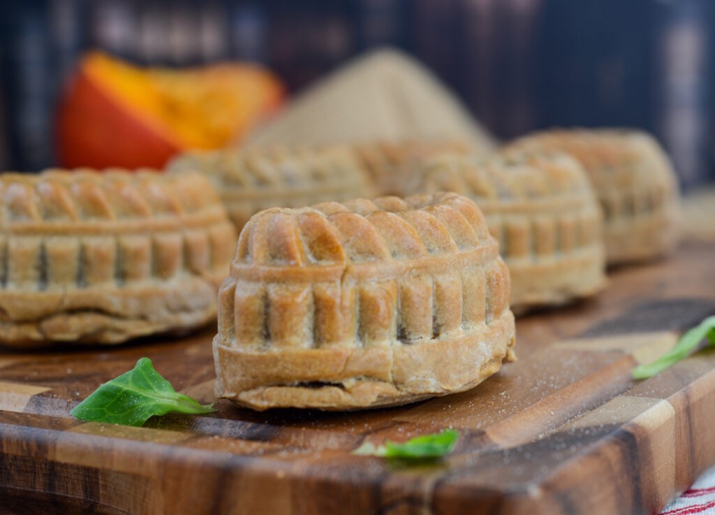Vegane mini Pâtés en croûte mit Linsen, Pilzen und Kürbis (herzhafte Pasteten) Mini Pate En Croute Backform
