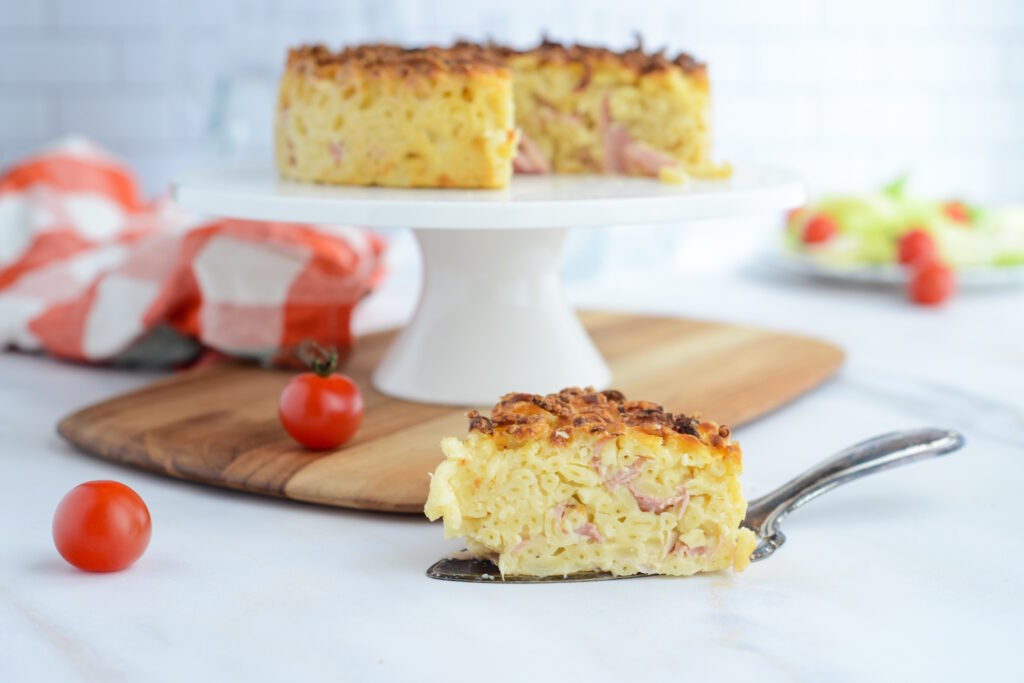 Nudelkuchen für Kinder mit Schinken und Béchamelsauce Nudelkuchen für Kinder mit Schinken und Béchamelsauce Nudelkuchen Kinder Schinken Bechamel