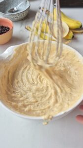 Bananenbrot mit Schokolade, saftig und einfach Saftiges Bananenbrot Schritt 14 Bananenbrot Teig Rühren