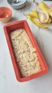 Bananenbrot mit Schokolade, saftig und einfach Saftiges Bananenbrot Schritt 20 Bananenbrot Teig In Backform