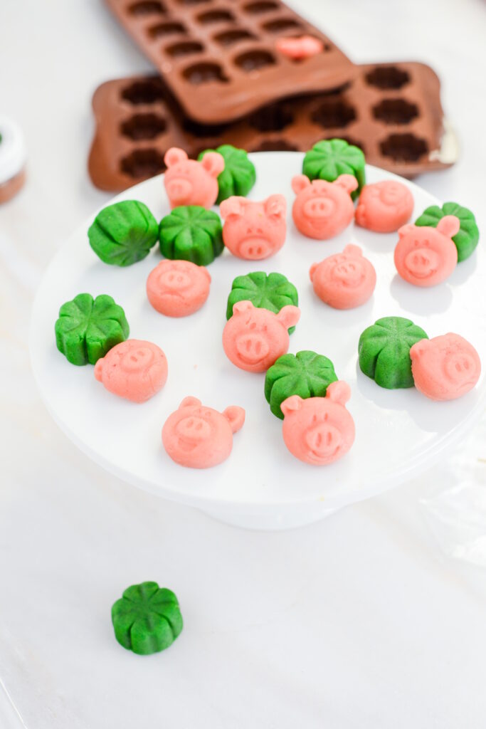 Glücksbringer aus Marzipan selber machen Glücksbringer aus Marzipan selber machen Glückwunsch Marzipan Geschenk Selber Machen